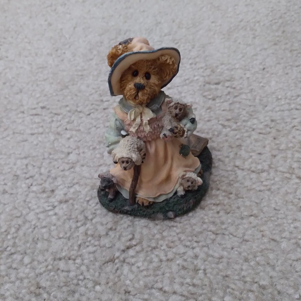 Boyd's Bear Figurine